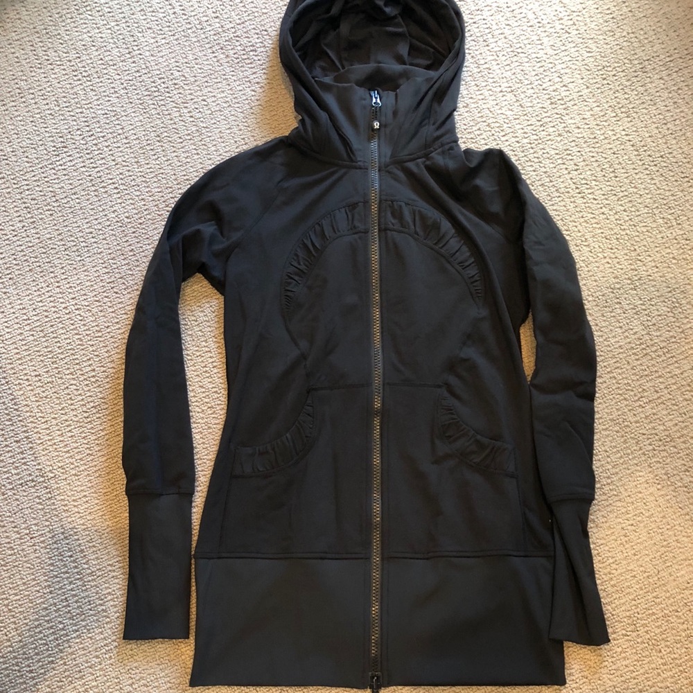 Lululemon NWOT Gather Together Jacket. Size 8